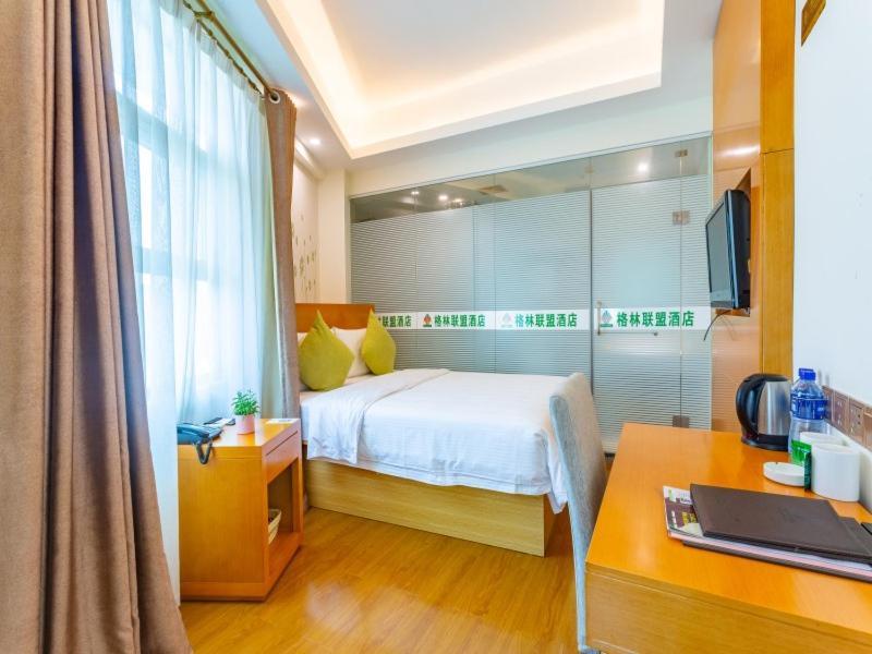 GreenTree Alliance Sanya Jiyang District Yalongwan Road Hotel Bagian luar foto