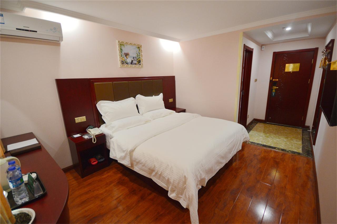 GreenTree Alliance Sanya Jiyang District Yalongwan Road Hotel Bagian luar foto