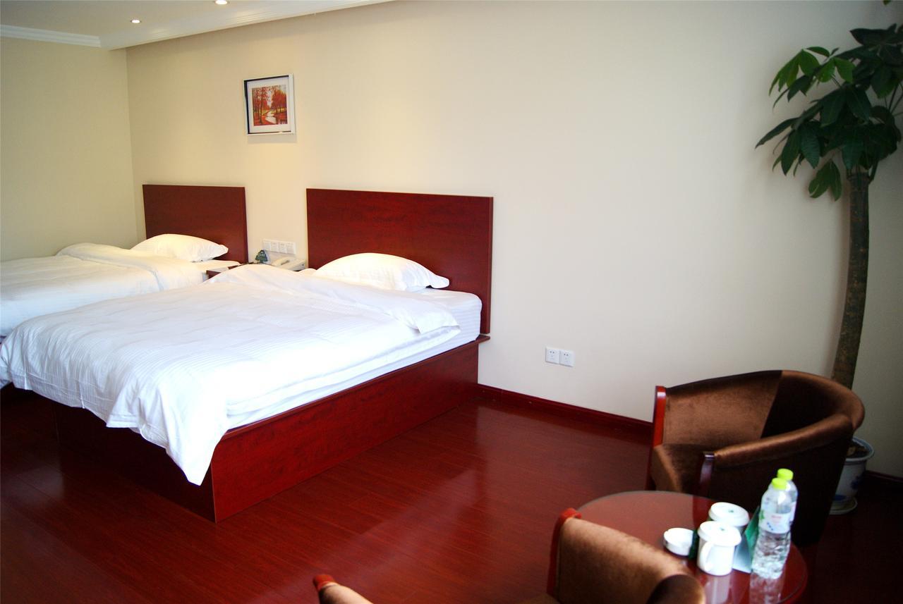 GreenTree Alliance Sanya Jiyang District Yalongwan Road Hotel Bagian luar foto