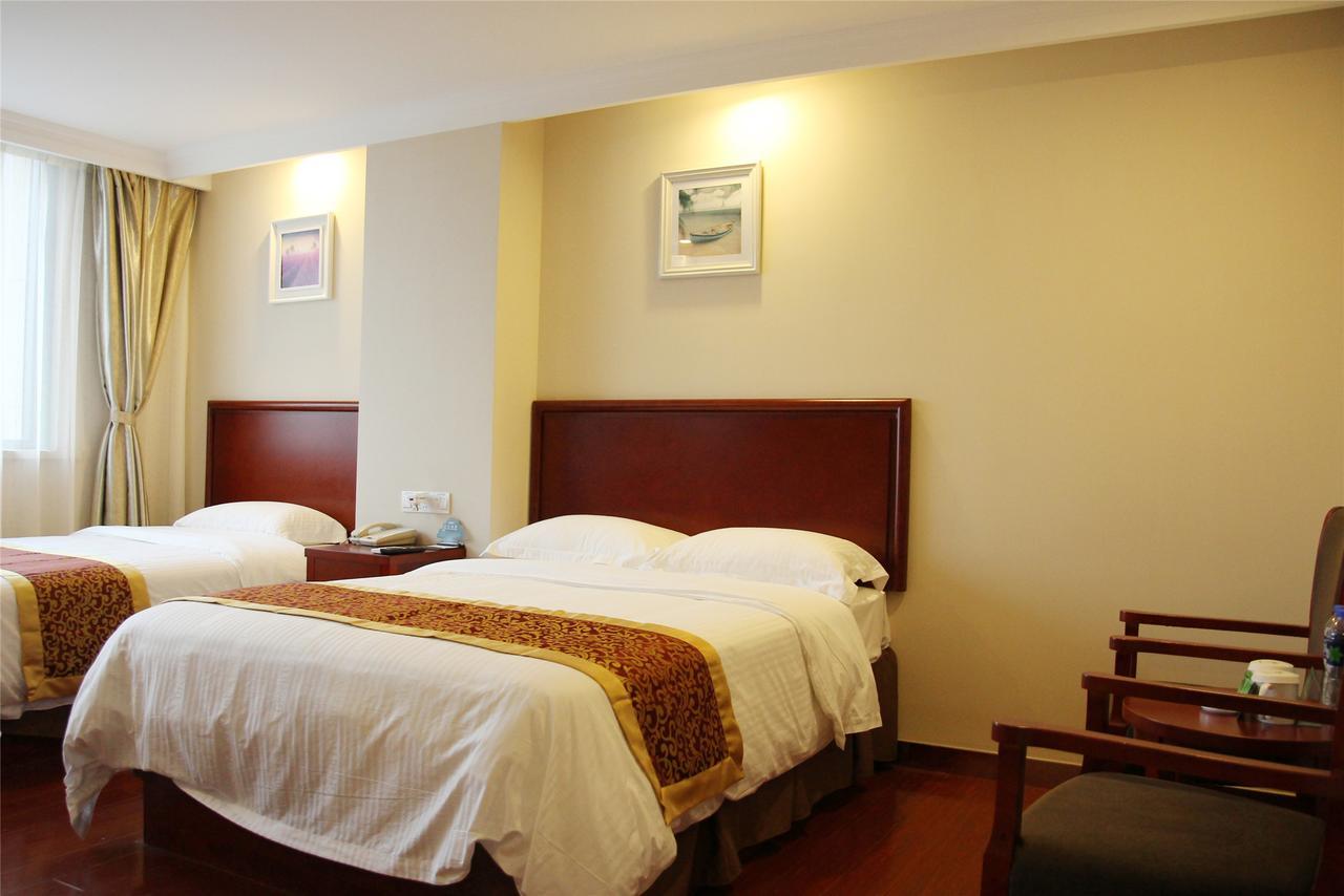 GreenTree Alliance Sanya Jiyang District Yalongwan Road Hotel Bagian luar foto