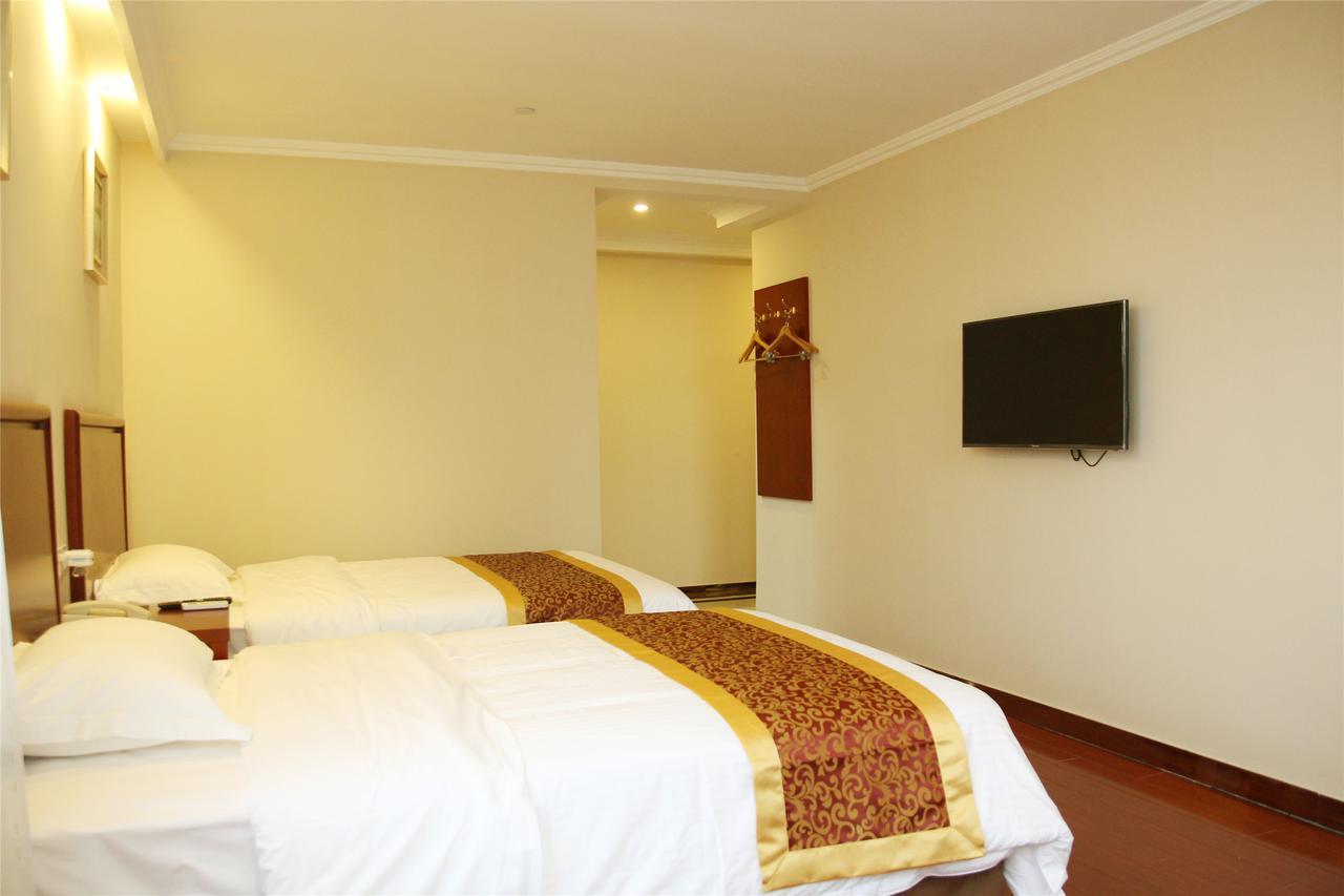 GreenTree Alliance Sanya Jiyang District Yalongwan Road Hotel Bagian luar foto